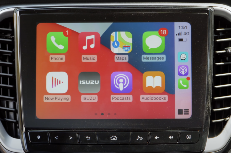 2021 Isuzu D-Max infotainment review