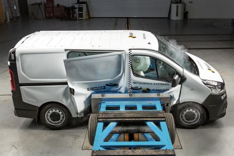 'Confused' ANCAP criticised for zero-star Mitsubishi Express rating