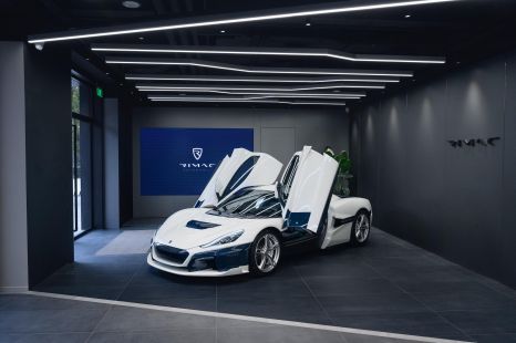 Volkswagen Group confirms talks with Rimac
