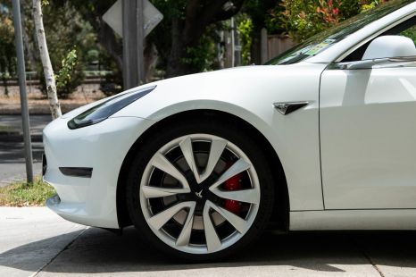 Tesla Full-Self Driving demand declining - report