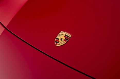 Porsche app allows owners to directly sell used cars to dealers