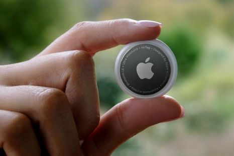 The latest on Apple's on-again, off-again car