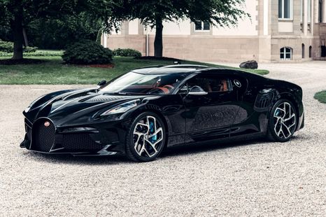 Bugatti La Voiture Noire production car revealed