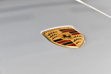 Porsche 911 hybrid coming - report