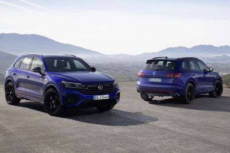 Volkswagen Touareg V8 sold out, R plug-in hybrid being considered