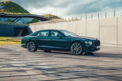 Bentley Flying Spur Hybrid unveiled, here early in 2022