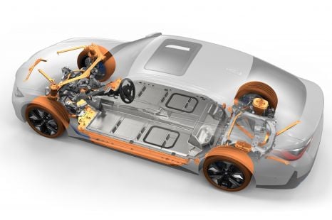 BMW leaves the door open for petrol cars on Neue Klasse platform