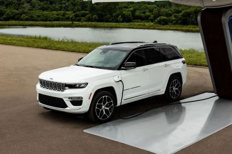 Jeep Grand Cherokee: Five-seat model due late 2022, PHEV early 2023
