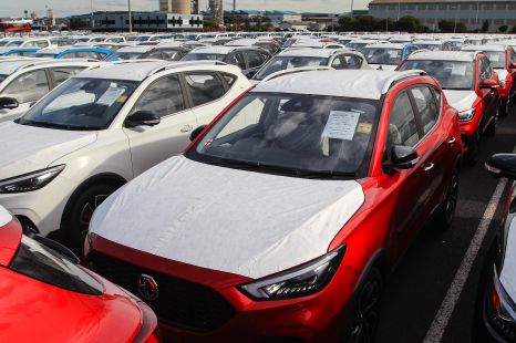 VFACTS: November car sales tumble, stock shortages sink in