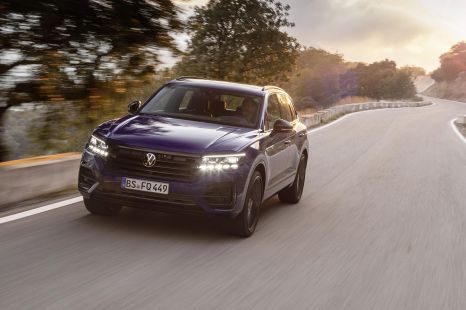 2022 Volkswagen Touareg R review