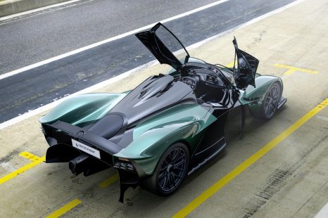 2022 Aston Martin Valkyrie Spider revealed