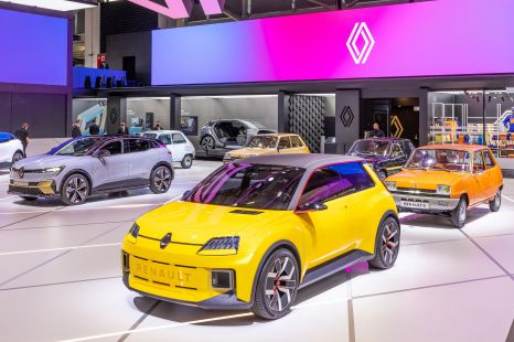 Renault 5 production car due in 2024