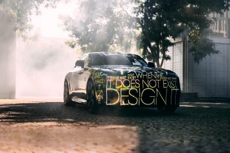 Rolls-Royce going electric-only by 2030, led by 2023 Spectre
