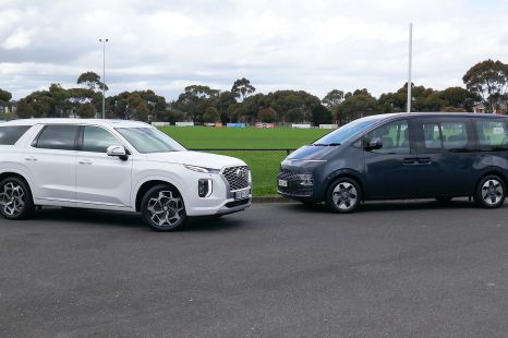 2022 Hyundai Palisade SUV v Staria people-mover comparison