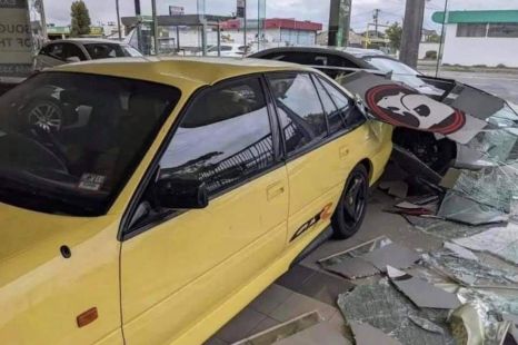 HSV GTS-R damaged in Melbourne storms