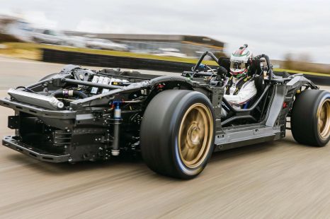 Porsche 718 Boxster and Cayman to use 'mid-engine' electric platform - report