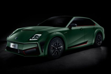 GWM spin-off Saloon reveals Mecha Dragon electric liftback