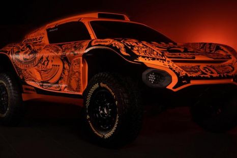 McLaren Racing reveals Extreme E off-road racer