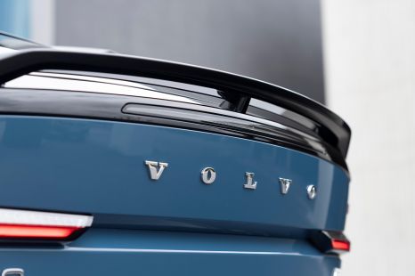 Hackers steal Volvo R&D data
