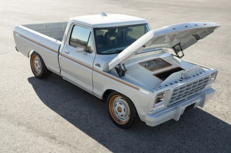Ford F-100 Eluminator: Electric truck revealed at SEMA