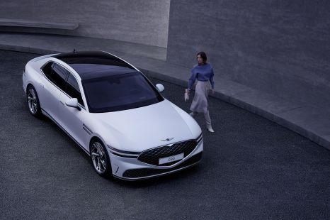 2022 Genesis G90 detailed, not for Australia