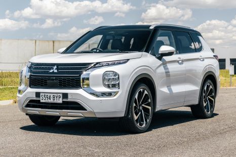 2022 Mitsubishi Outlander Exceed Tourer review