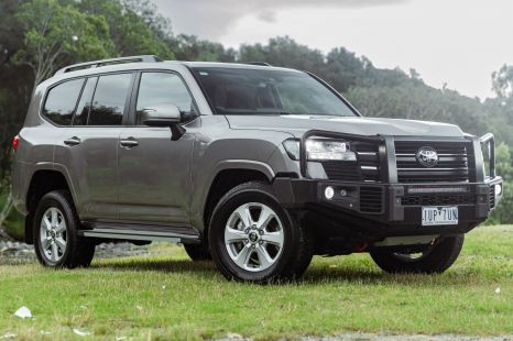 2022 Toyota LandCruiser 300 Series GXL review