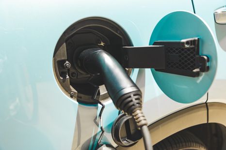 EU will use real-world data for PHEV fuel consumption claims - report