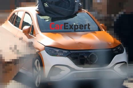 2023 Mercedes-Benz EQE SUV spied undisguised