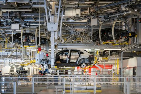 Almost 100,000 vehicles a week being cut from global production
