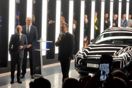 Tesla Berlin gigafactory officially open as deliveries begin