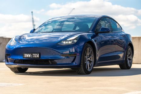 Tesla rolling out new safety feature with latest software update