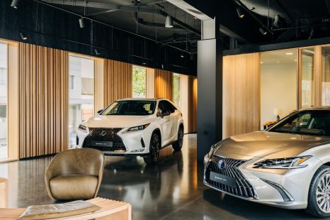 Lexus opens swish Tasmanian showroom, event space