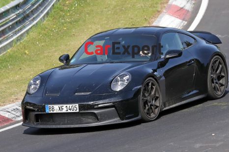 Porsche 911 ST spied for the first time
