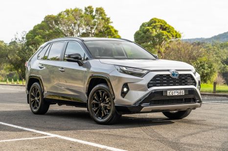 Toyota cuts June production, again