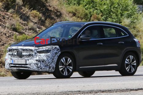 2023 Mercedes-Benz GLA facelift spied