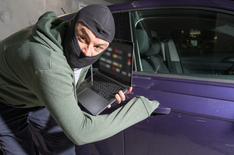 How thieves are stealing new cars in under a minute