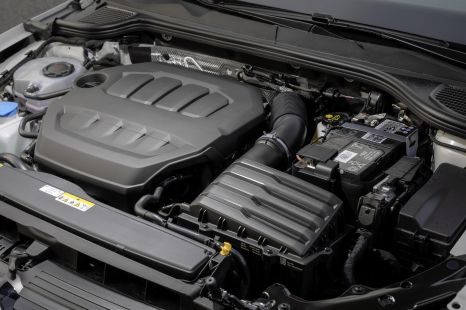 EU countries agree to ban new ICE cars by 2035