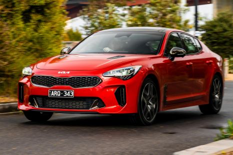 How many Kia Stingers are in stock?