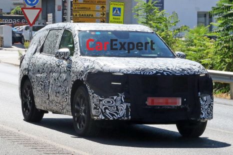 Ford Edge/Endura replacement, possible Fusion Active spied testing
