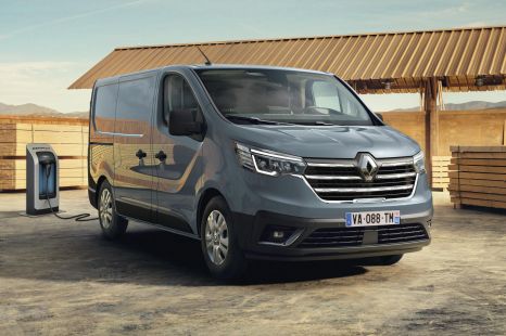 Renault Trafic E-Tech Electric revealed with 240km range