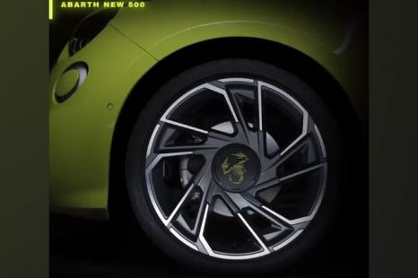 Abarth 500 EV reveal set for November 22