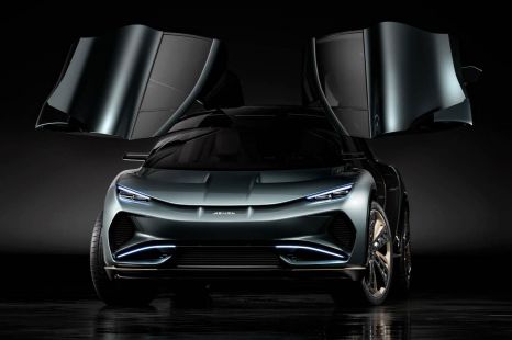 Italian startup reveals EV SUV penned by ex-Lamborghini design boss