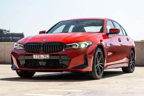 BMW 3 Series, 5 Series and 7 Series PHEVs recalled due to fire risk
