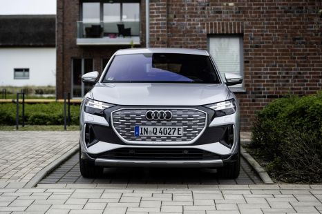 Electric cars help power Audi's global sales growth