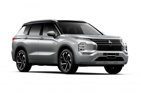 Mitsubishi Outlander PHEV sold out for now, but stock on the way