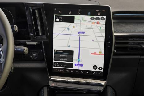 Renault's Google infotainment system adds native Waze integration