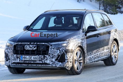 2024 Audi Q7 facelift spied