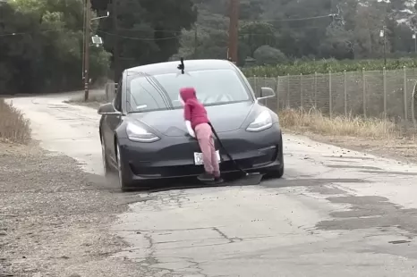 Anti-Tesla group spends $858,000 on Super Bowl ad criticising Autopilot