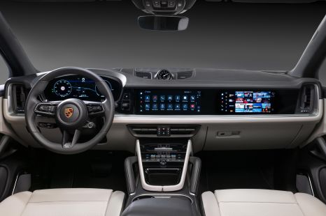 2023 Porsche Cayenne puts passengers in the spotlight